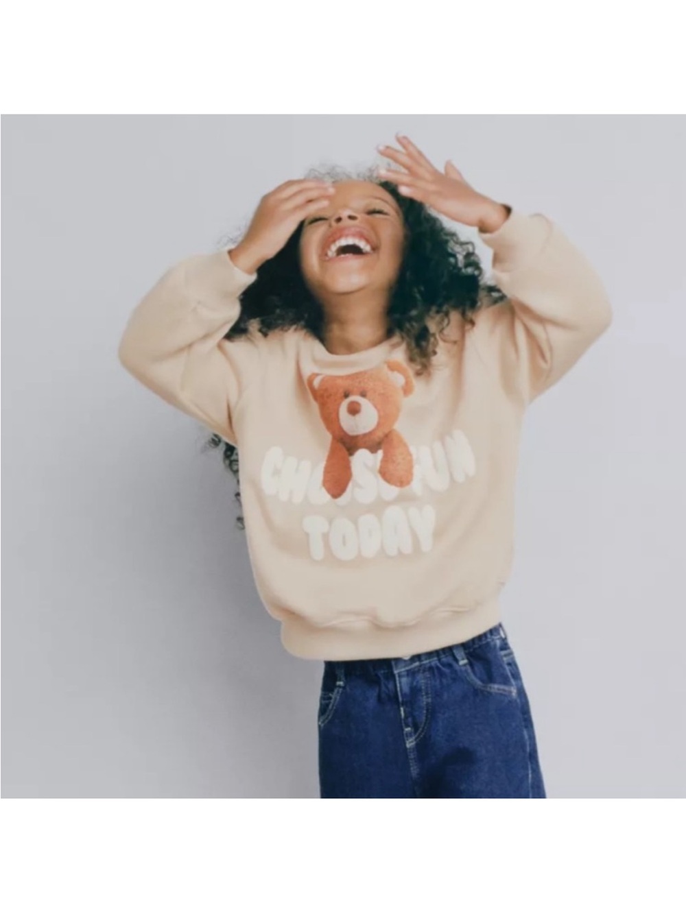 ZARA BEAR PRINT SWEATSHIRT